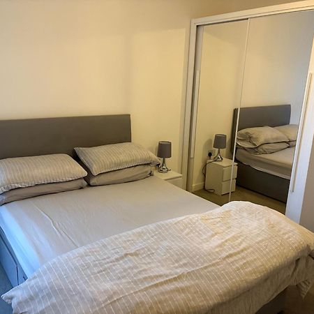 Spacious Apartment In The Heart Of Челмсфорд Экстерьер фото